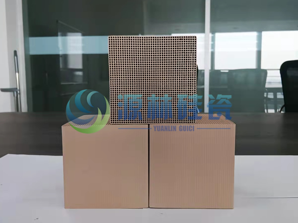 6258eb19a05d2.jpg 62219a8ce0b09.jpg